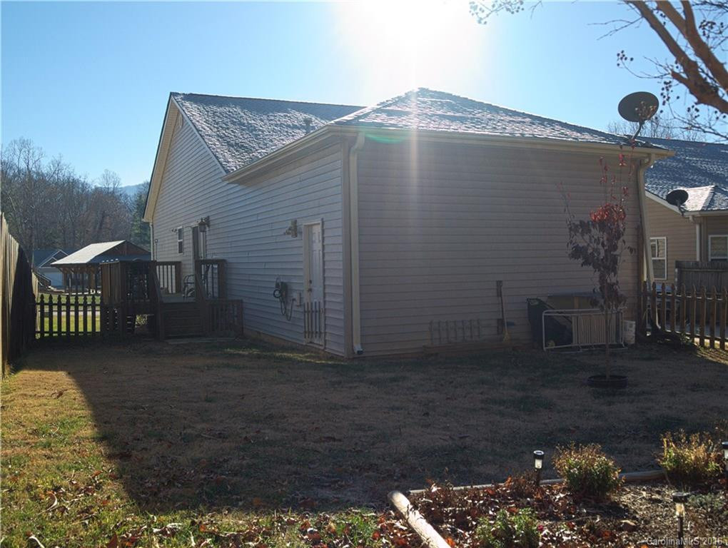 38 Woodcreek Circle - Photo 10