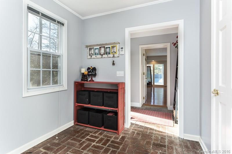 155 Apple Lane - Photo 2
