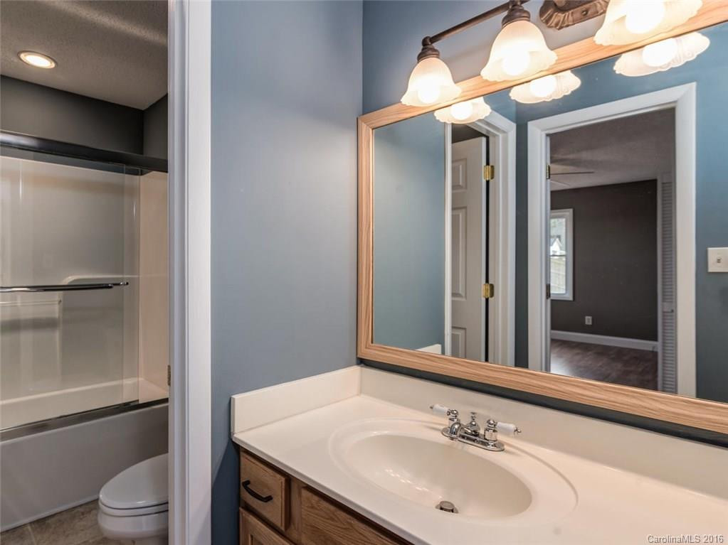19 Eastway Street - Photo 12