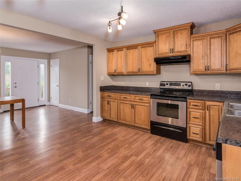 19 Eastway Street - Photo 8