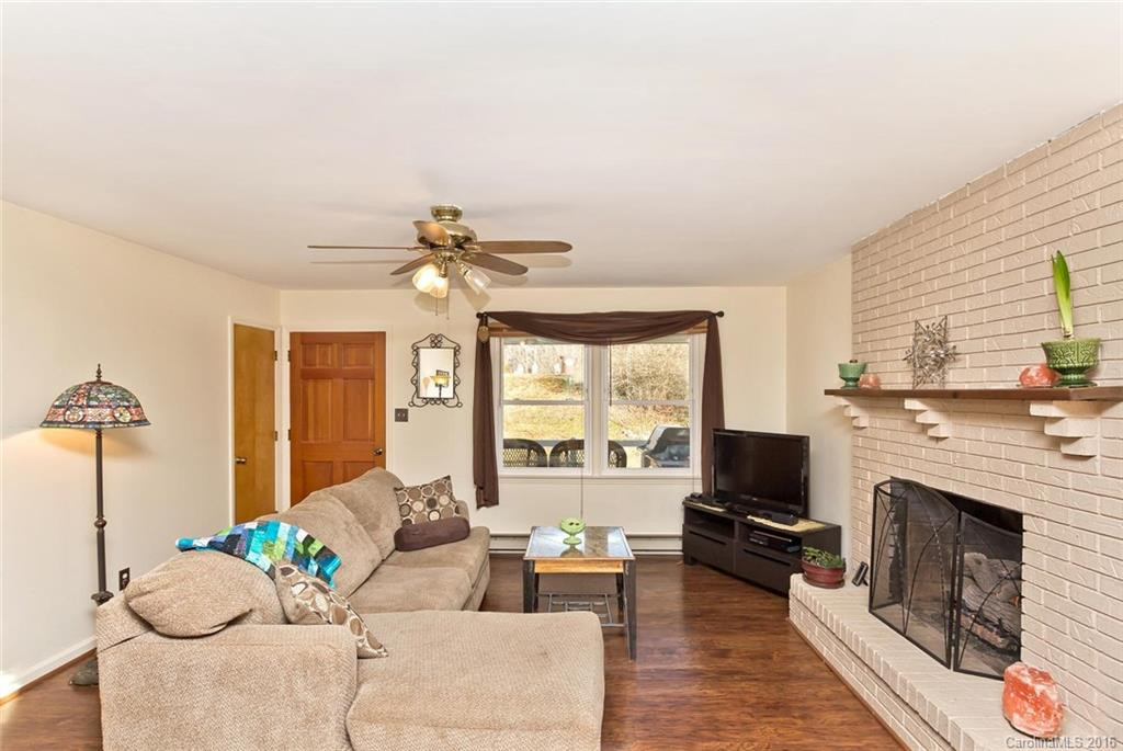 46 Moss Road - Photo 4