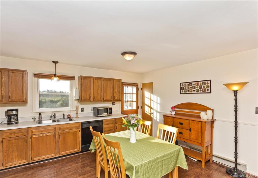 46 Moss Road - Photo 5