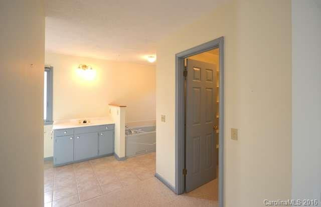 221 Duck Pond Lane - Photo 14