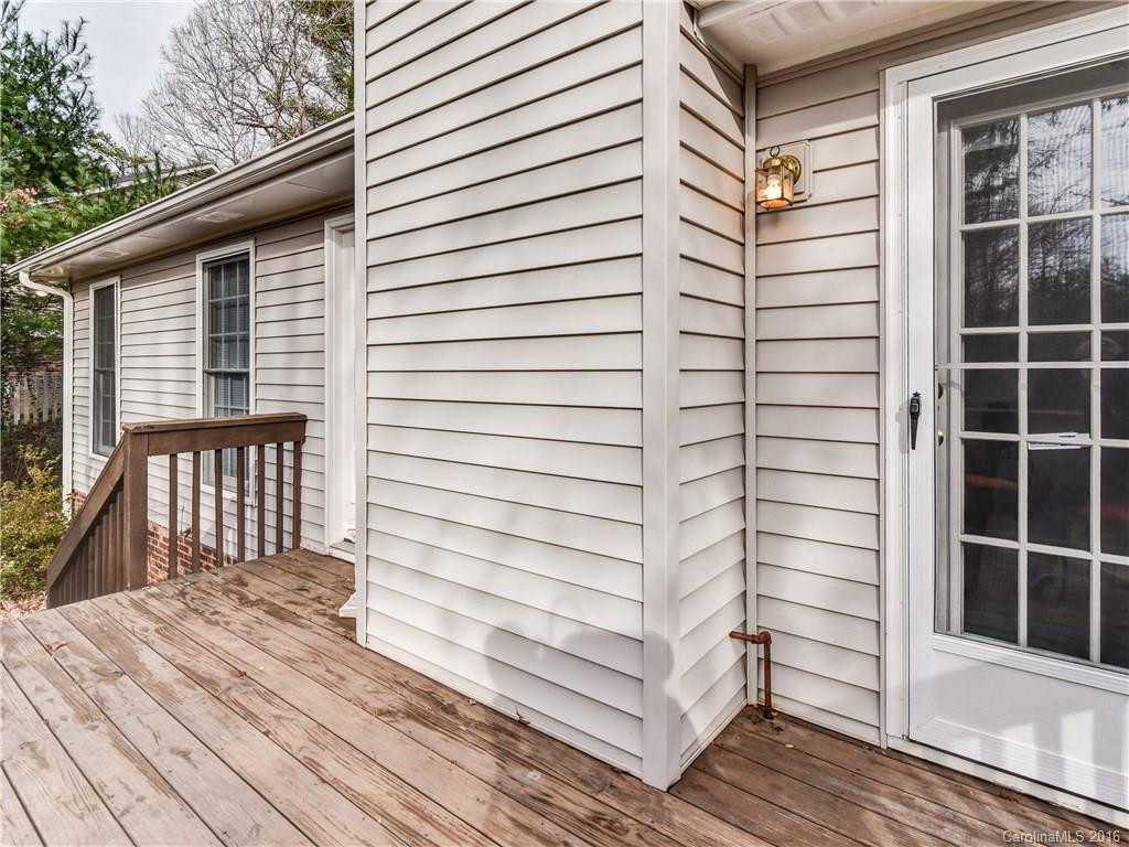 304 Springfield Court - Photo 18