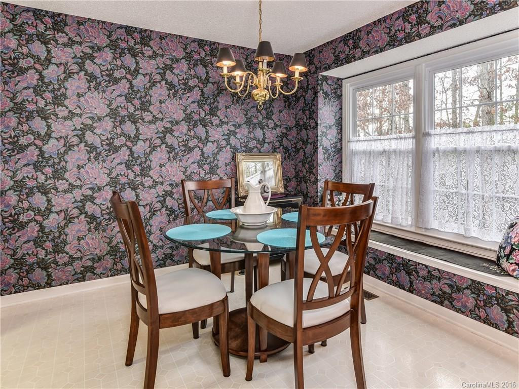 304 Springfield Court - Photo 7