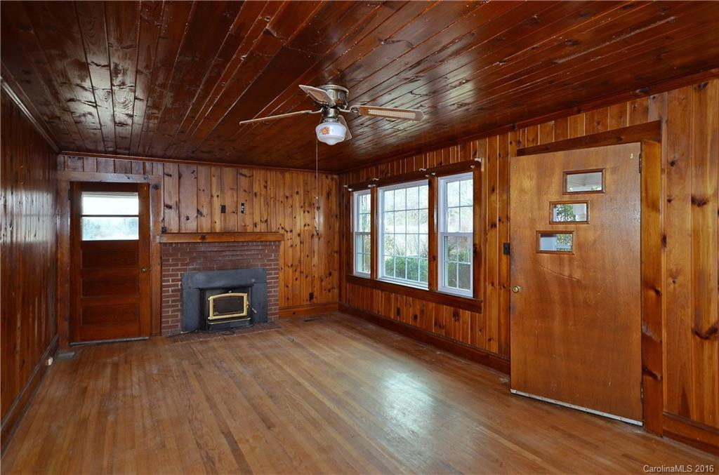 683 McDaniel Road - Photo 2