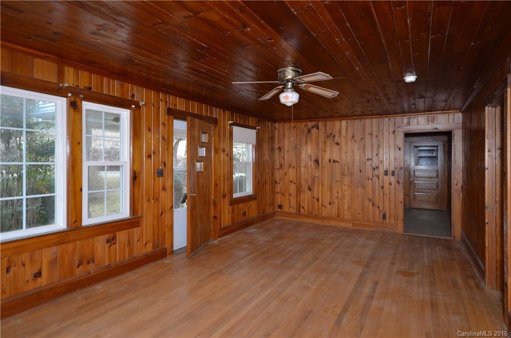 683 McDaniel Road - Photo 3