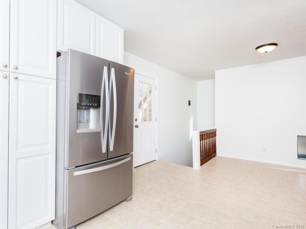 146 Dunwell Avenue - Photo 4