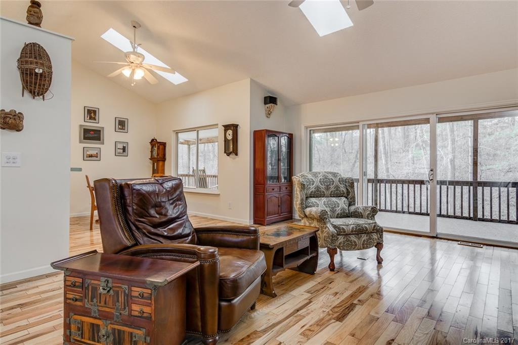 3 Knollview Road - Photo 2