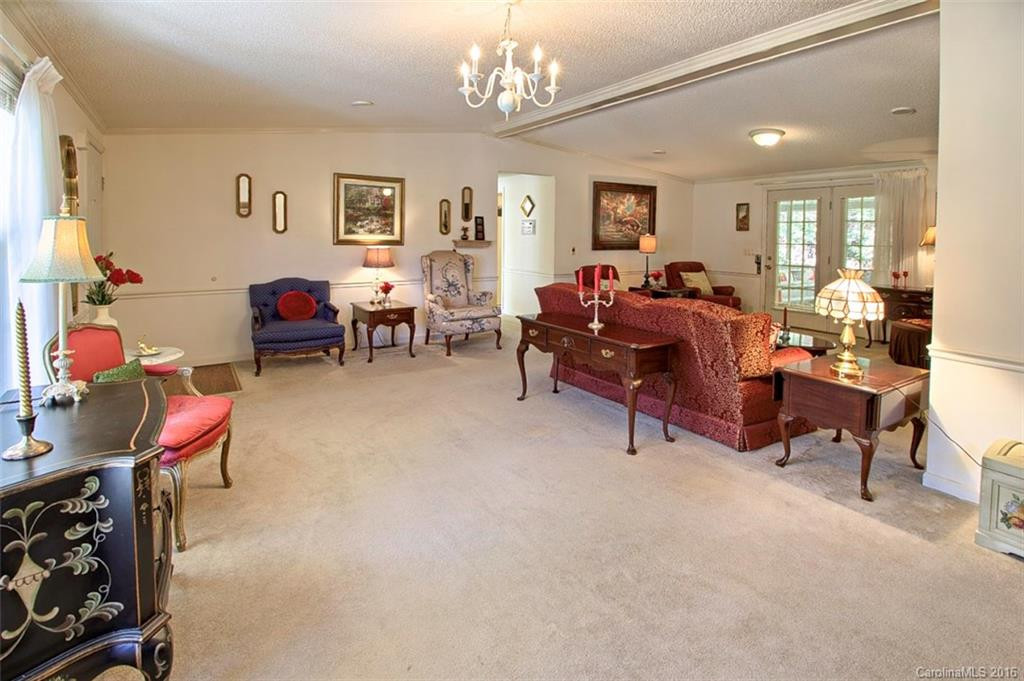 1142 Old Howard Gap Road - Photo 12
