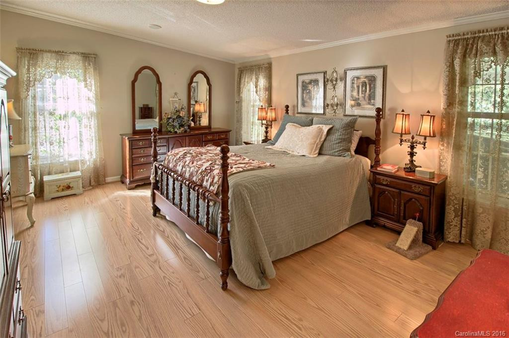 1142 Old Howard Gap Road - Photo 13