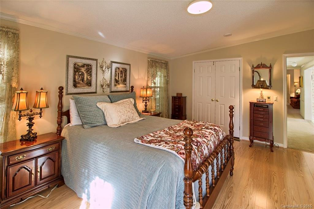 1142 Old Howard Gap Road - Photo 15