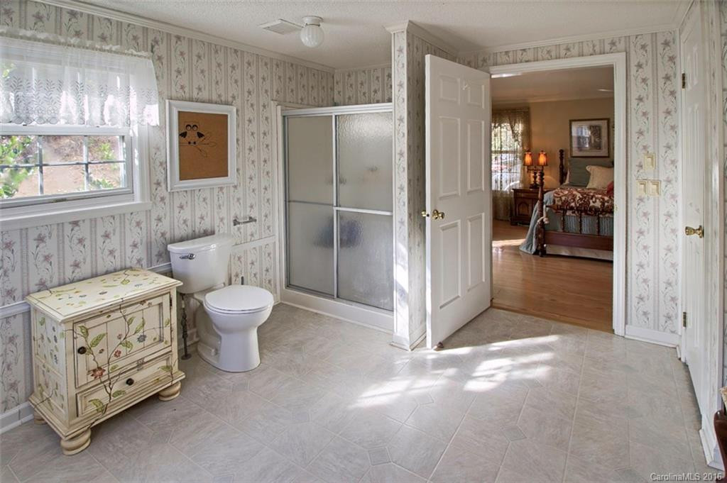1142 Old Howard Gap Road - Photo 17