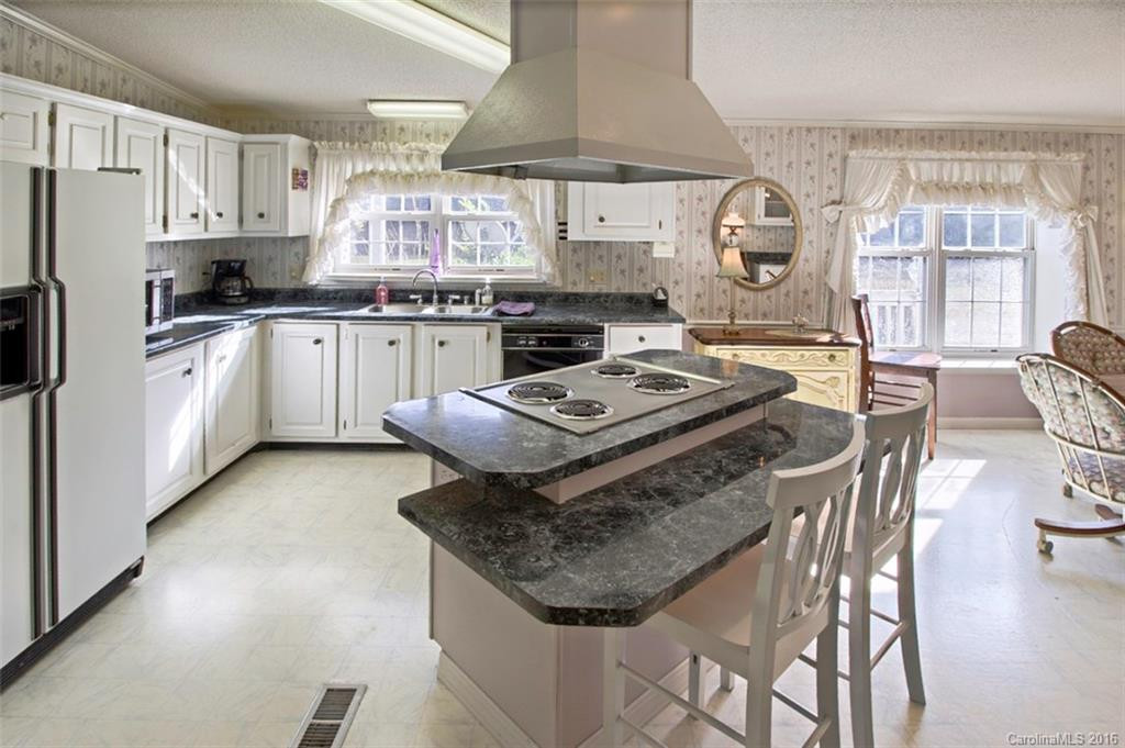 1142 Old Howard Gap Road - Photo 21