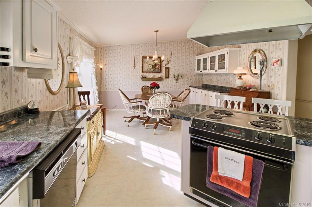 1142 Old Howard Gap Road - Photo 23