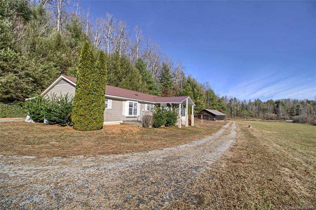 1142 Old Howard Gap Road - Photo 8