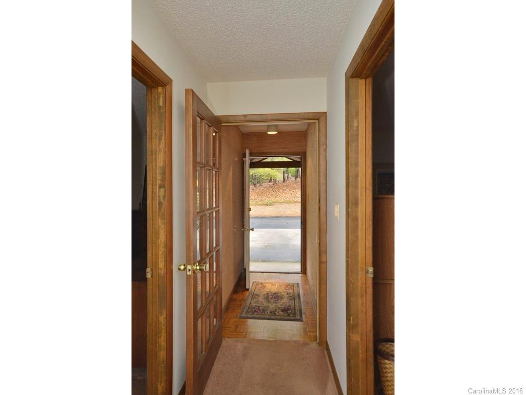 303 Woodfield Drive #303 - Photo 2