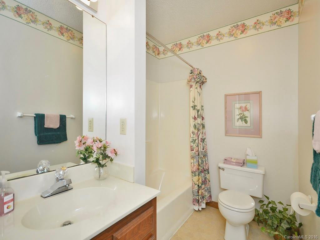 303 Woodfield Drive #303 - Photo 12