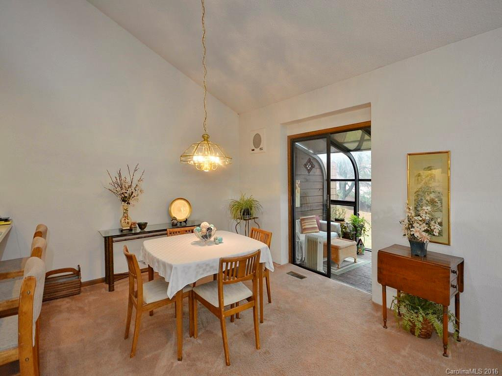 303 Woodfield Drive #303 - Photo 6