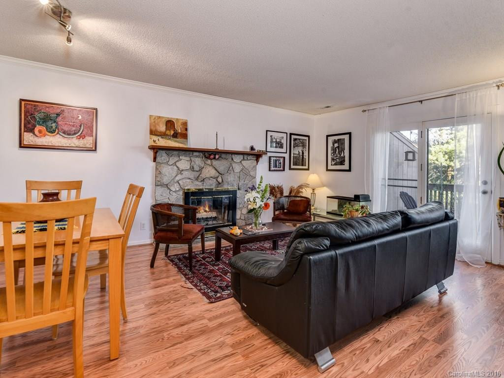 11 Hyannis Drive #2C - Photo 4