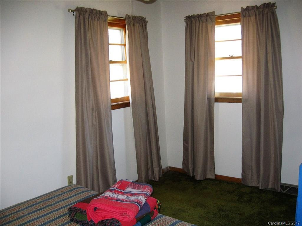 1080 Sulphur Springs Road - Photo 8