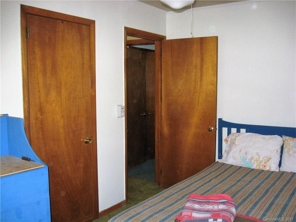 1080 Sulphur Springs Road - Photo 9
