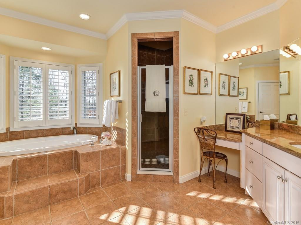 307 Braeside Court - Photo 14