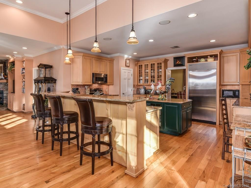 307 Braeside Court - Photo 9