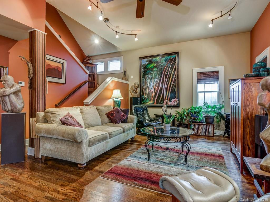 40 East Street - Photo 2