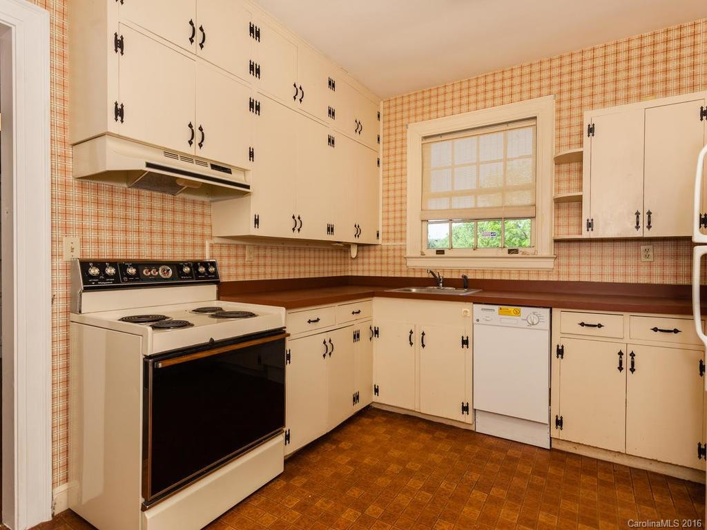 501 Justice Street - Photo 5