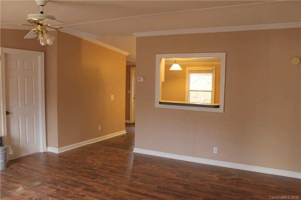 796 Crestview Drive - Photo 5