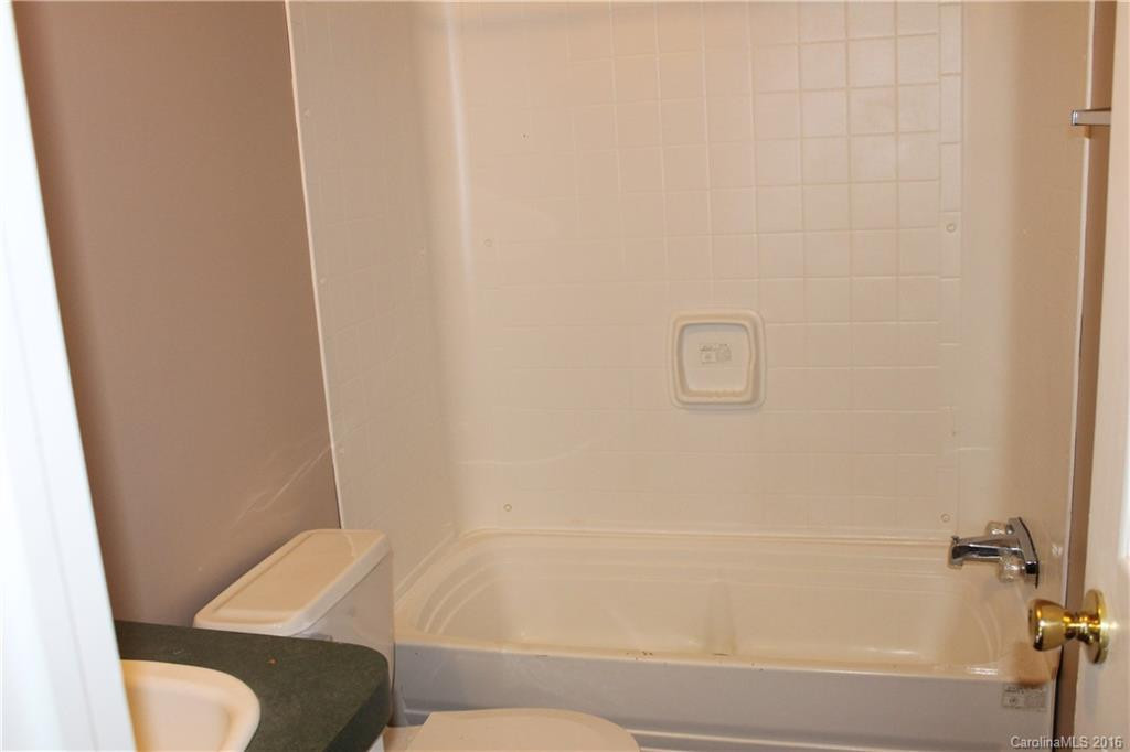 796 Crestview Drive - Photo 9