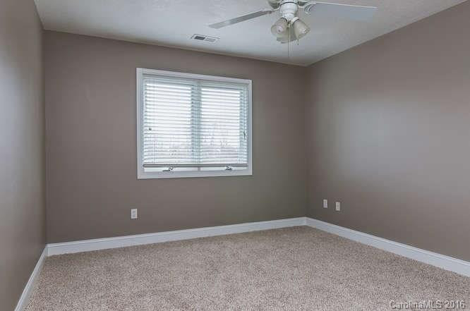 318 Scarlet Tanager Court - Photo 17