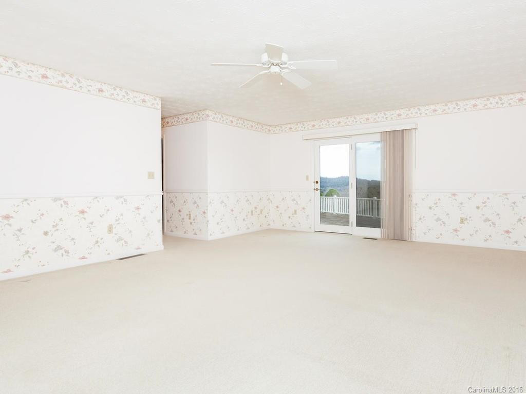 305 Wagram Place - Photo 12
