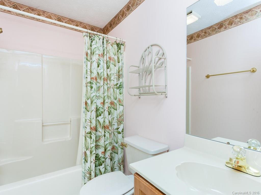 305 Wagram Place - Photo 15