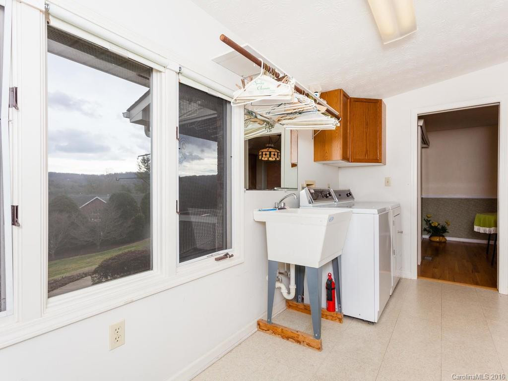 305 Wagram Place - Photo 17