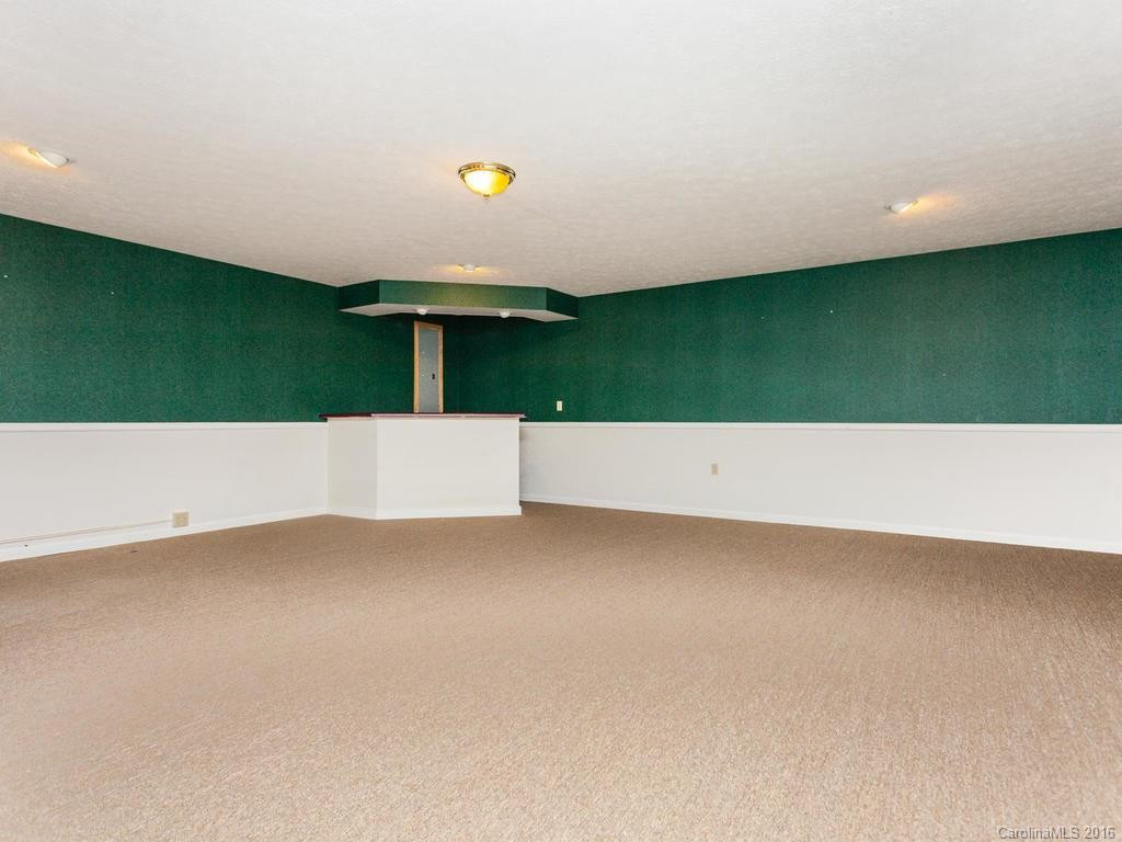 305 Wagram Place - Photo 19