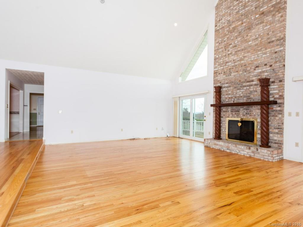 305 Wagram Place - Photo 6