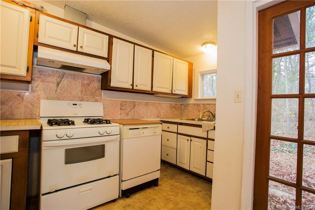 15 Pine Meadow Drive - Photo 12