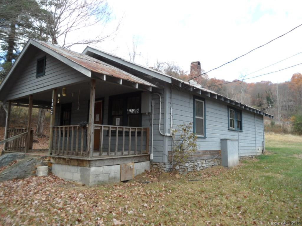 1077 Thompson Cove Road - Photo 2