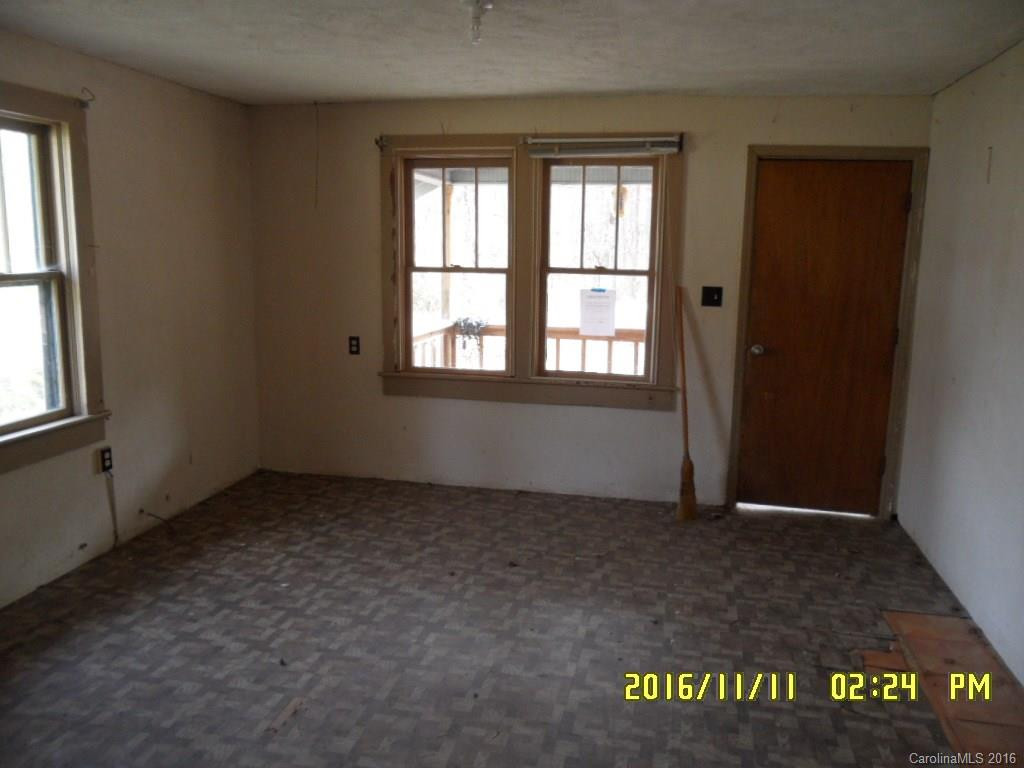 1077 Thompson Cove Road - Photo 11