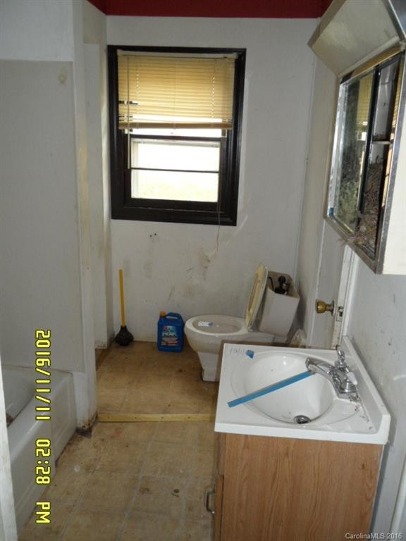 1077 Thompson Cove Road - Photo 5