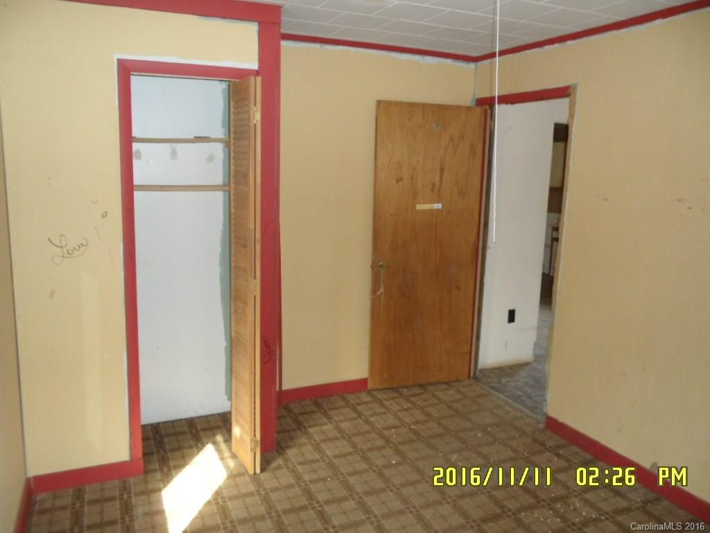1077 Thompson Cove Road - Photo 6