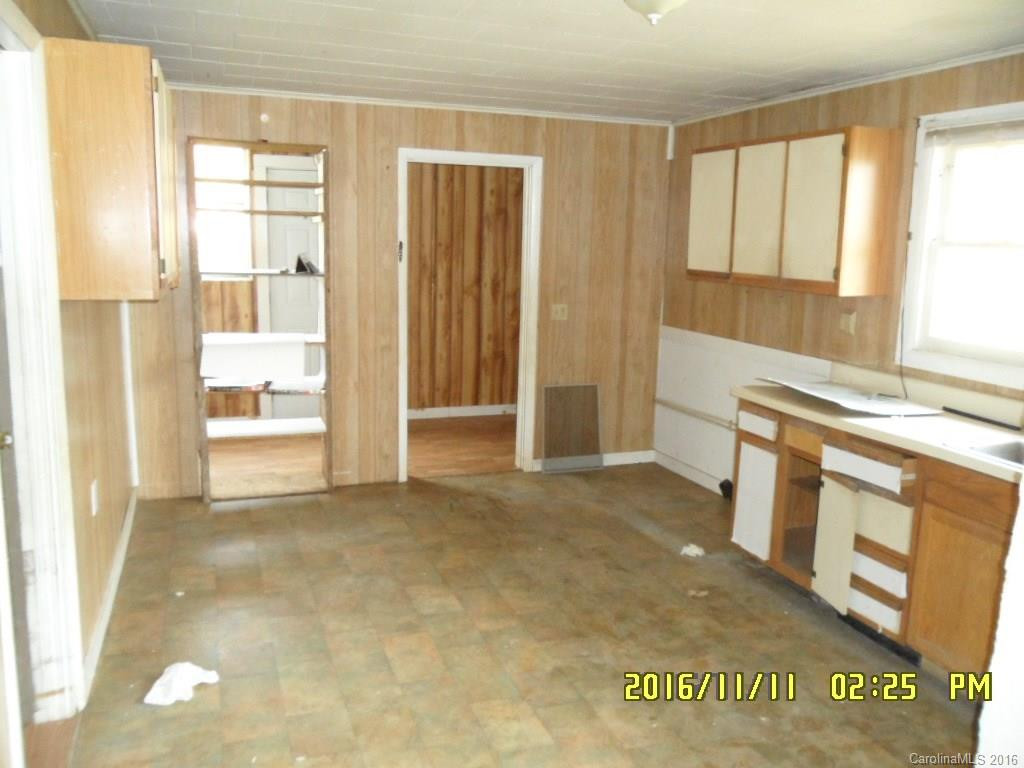 1077 Thompson Cove Road - Photo 9