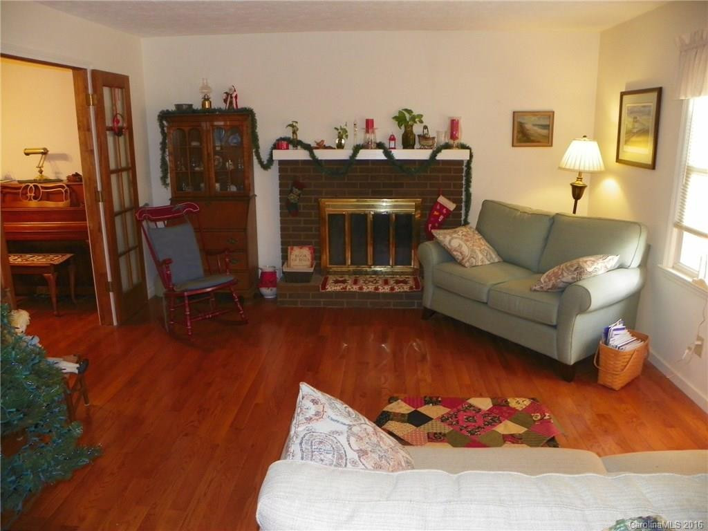 1717 Glenheath Drive - Photo 7