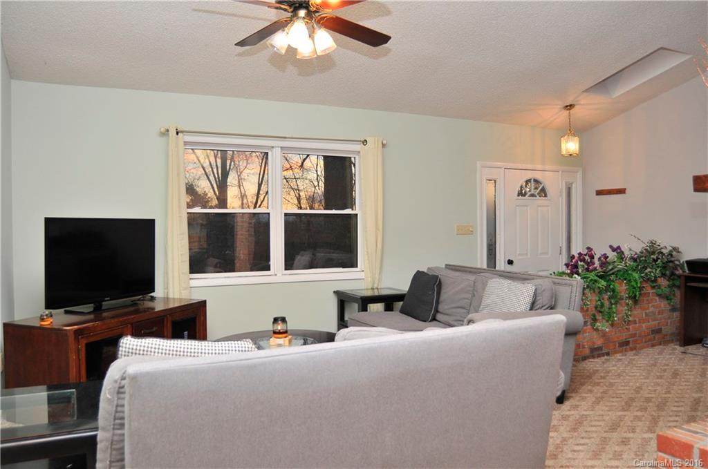 734 Nix Road - Photo 8