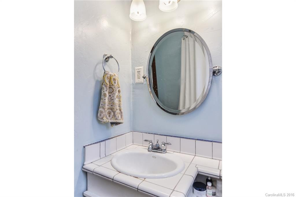 76 Vermont Avenue - Photo 16