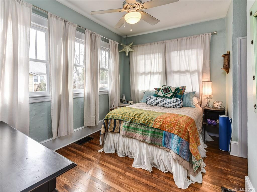 76 Vermont Avenue - Photo 17