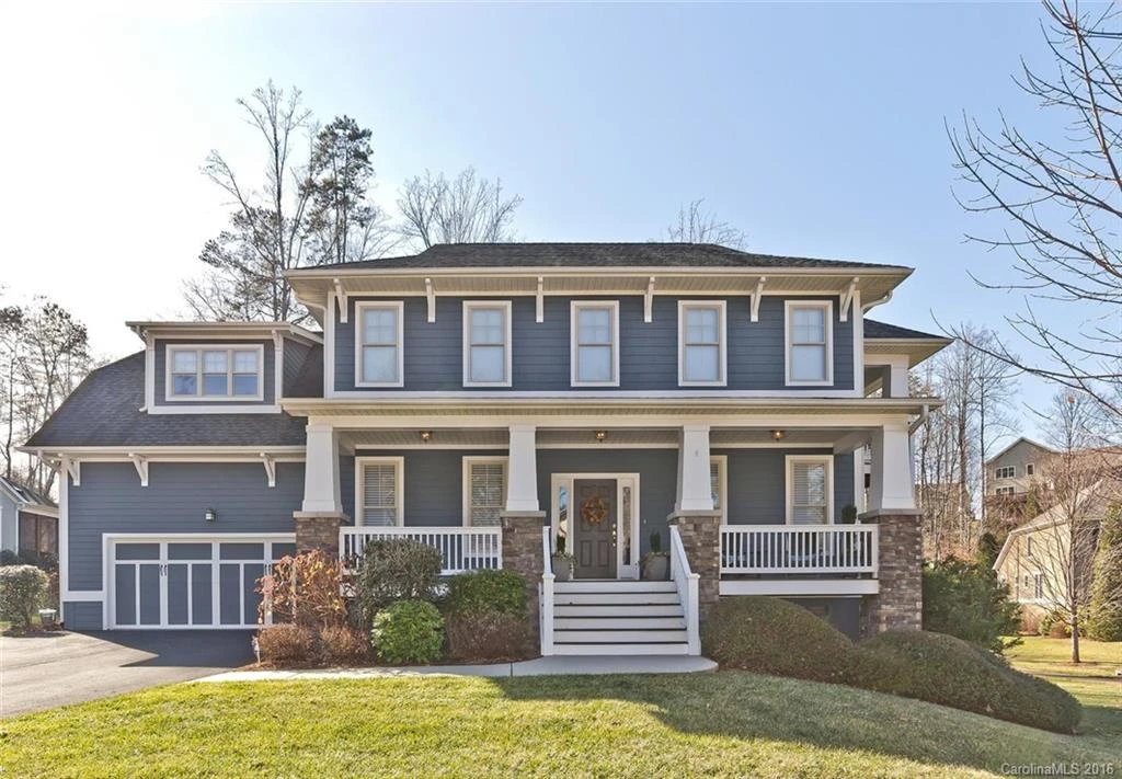 8 Light Cahill Court
