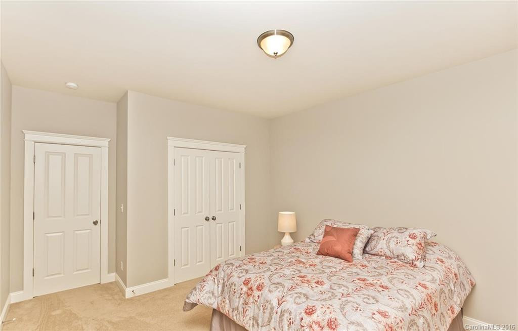 8 Light Cahill Court - Photo 12